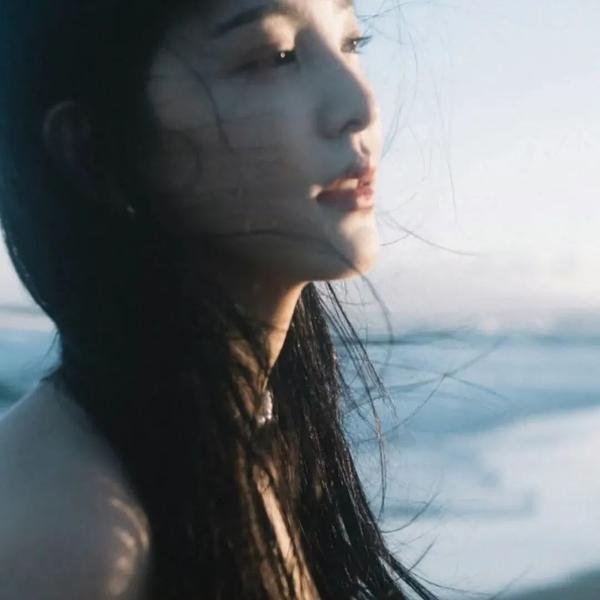 中间的房子